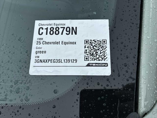 Photo of 2025 Cacti Green Chevrolet Equinox