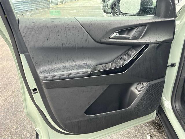 Photo of 2025 Cacti Green Chevrolet Equinox