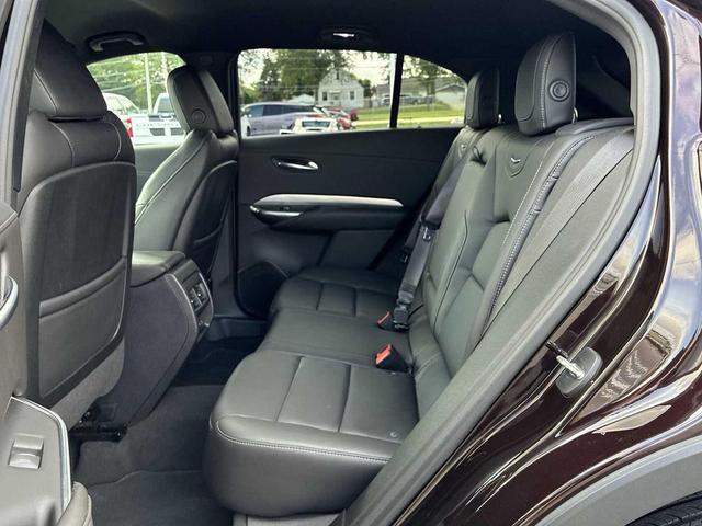 Photo of 2021 PURPLE Cadillac XT4