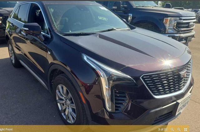 Photo of 2021 PURPLE Cadillac XT4