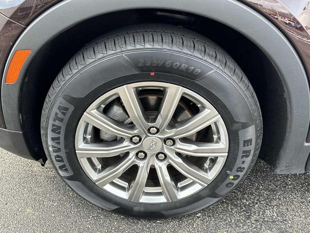Photo of 2021 PURPLE Cadillac XT4