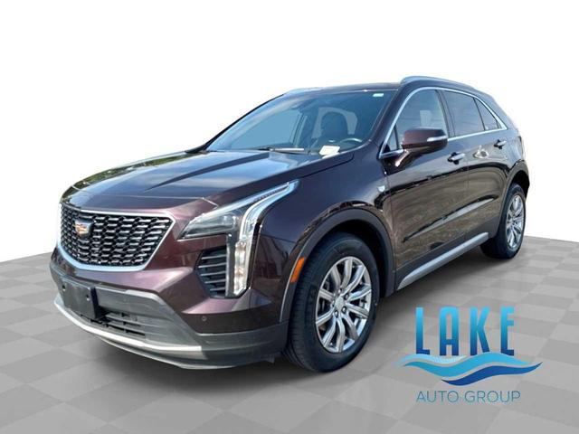 Photo of 2021 PURPLE Cadillac XT4