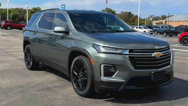 Photo of 2023 Silver Sage Metallic Chevrolet Traverse