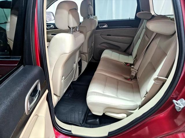 Photo of 2014 Deep Cherry Red Crystal Pearlcoat Jeep Grand Cherokee