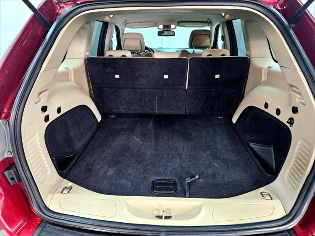 Photo of 2014 Deep Cherry Red Crystal Pearlcoat Jeep Grand Cherokee