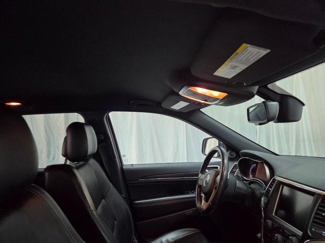 Photo of 2015 Bright White Clearcoat Jeep Grand Cherokee