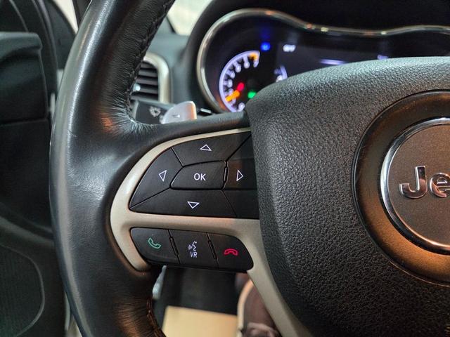 Photo of 2015 Bright White Clearcoat Jeep Grand Cherokee