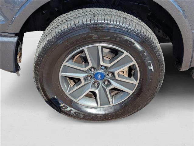 Photo of 2016 Magnetic Metallic Ford F-150
