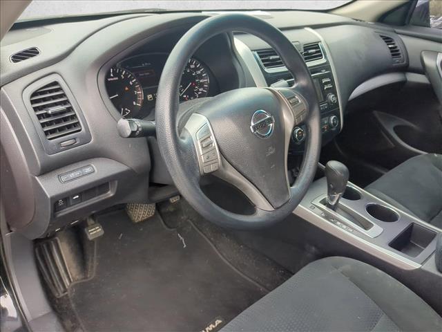 Photo of 2015 Super Black Nissan Altima