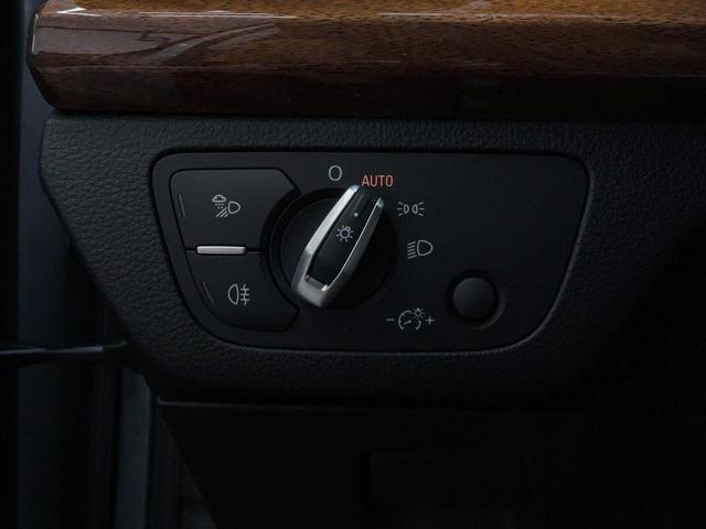 Photo of 2022 Florett Silver Metallic Audi Q5