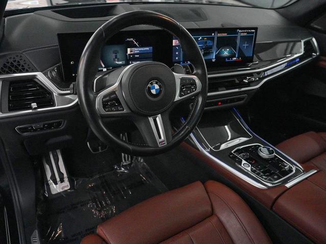 Photo of 2023 Carbon Black Metallic BMW X7