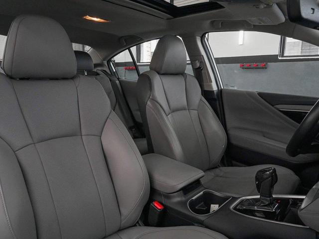 Photo of 2020 Ice Silver Metallic Subaru Legacy