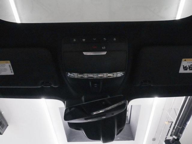 Photo of 2021 Polar White Mercedes-Benz E-Class