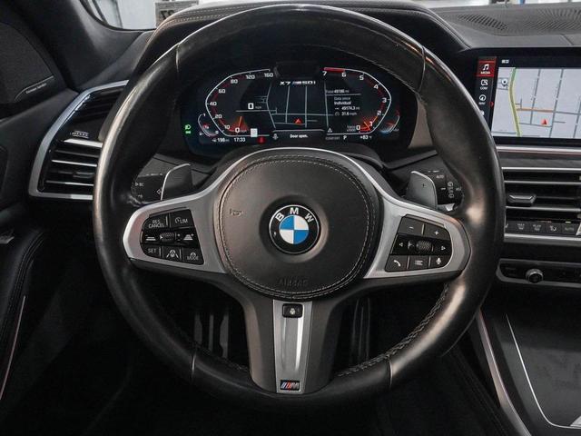 Photo of 2022 Mineral White Metallic BMW X7