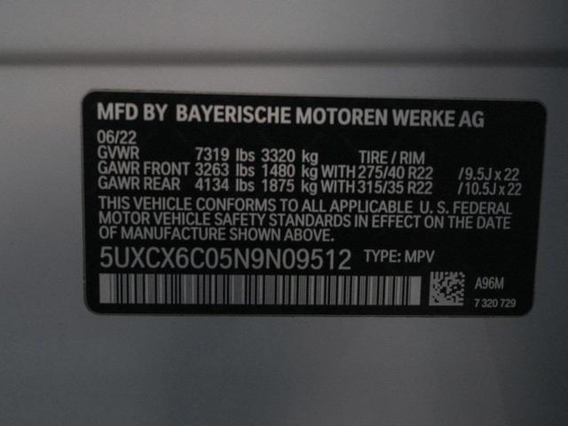 Photo of 2022 Mineral White Metallic BMW X7