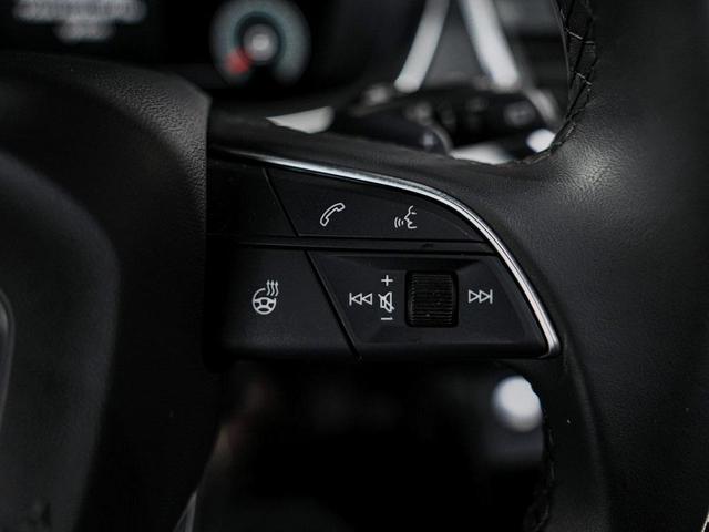 Photo of 2023 Glacier White Metallic Audi Q5