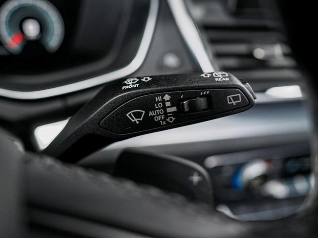 Photo of 2023 Glacier White Metallic Audi Q5
