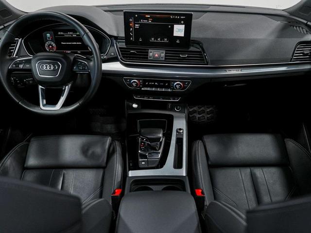 Photo of 2023 Glacier White Metallic Audi Q5