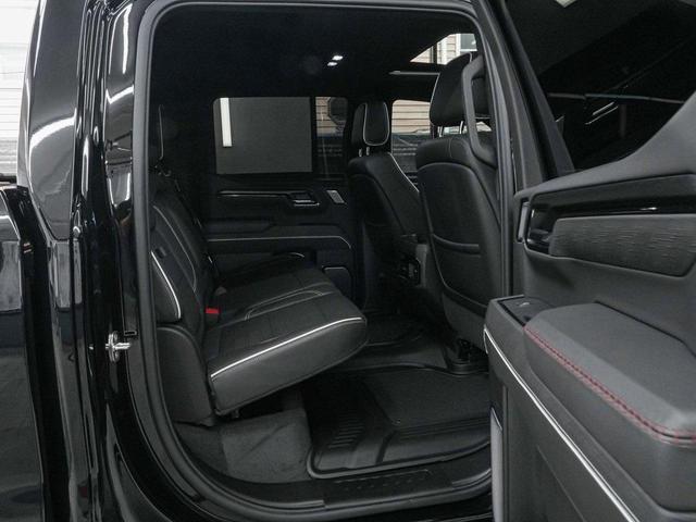 Photo of 2024 Onyx Black GMC Sierra 1500