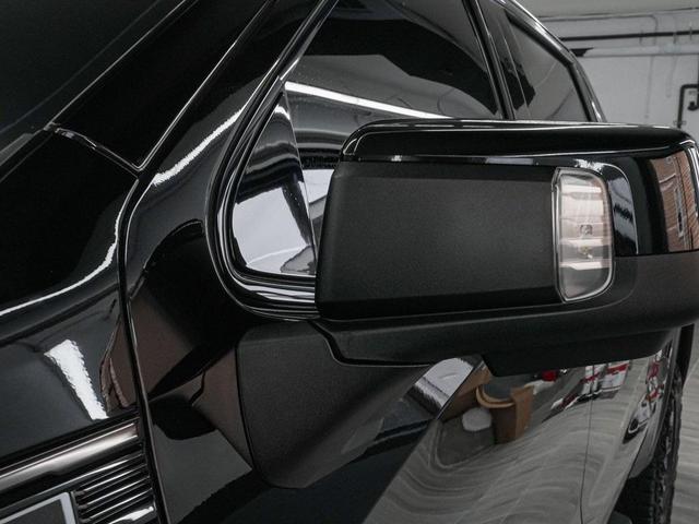 Photo of 2024 Onyx Black GMC Sierra 1500