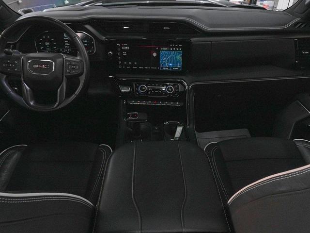 Photo of 2024 Onyx Black GMC Sierra 1500