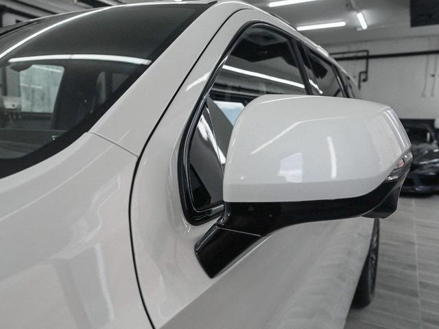 Photo of 2023 Crystal White Tri-Coat Cadillac Escalade