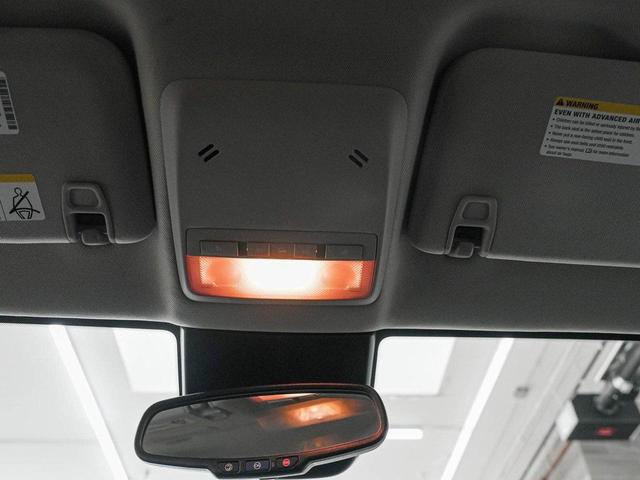 Photo of 2022 Summit White Buick Encore