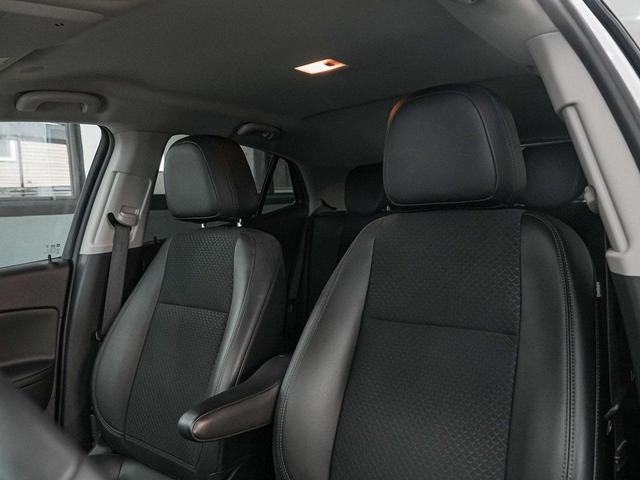 Photo of 2022 Summit White Buick Encore