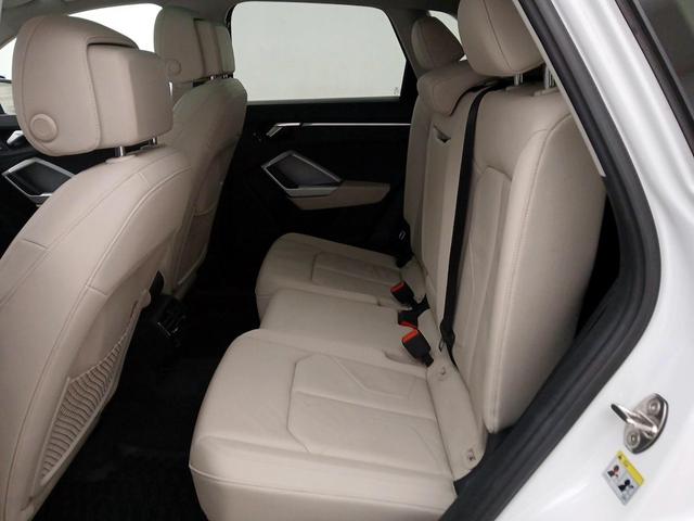 Photo of 2022 White Audi Q3