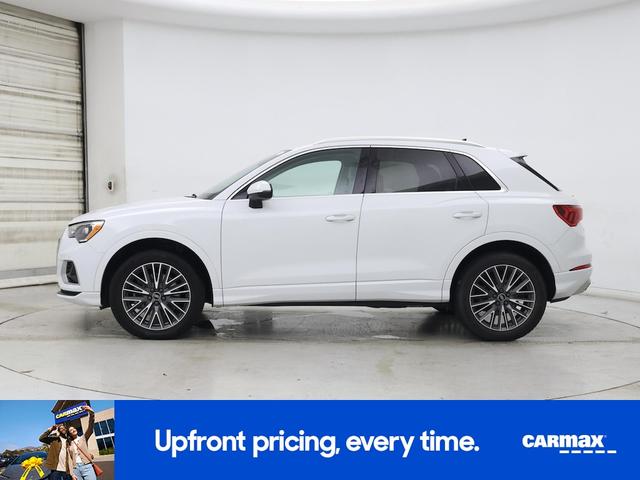 Photo of 2022 White Audi Q3