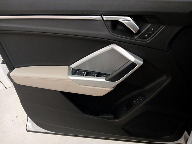 Photo of 2022 White Audi Q3