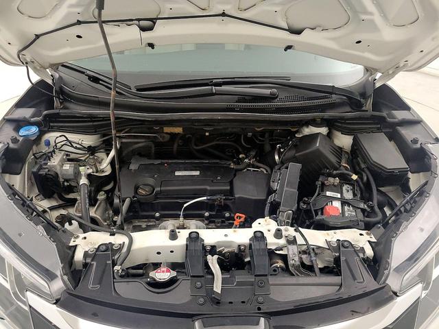 Photo of 2016 White Honda CR-V