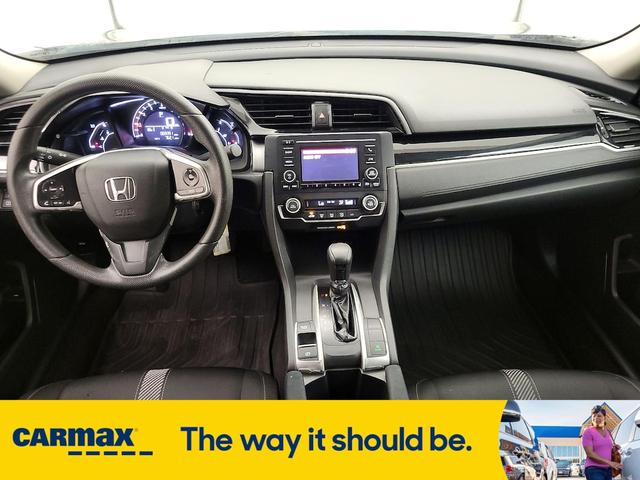 Photo of 2018 Gray Honda Civic