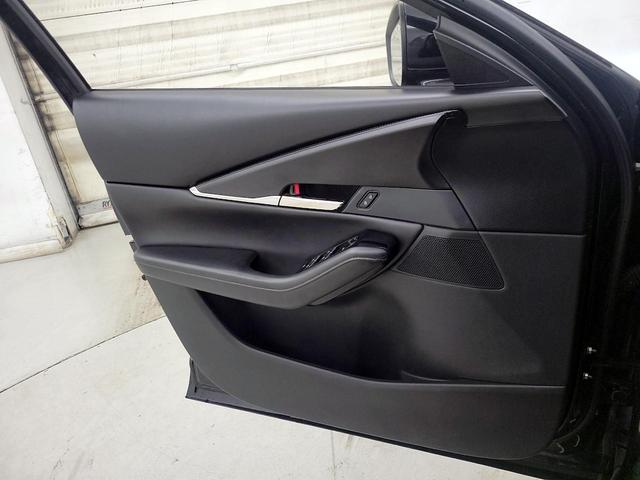 Photo of 2022 Black Mazda CX-30
