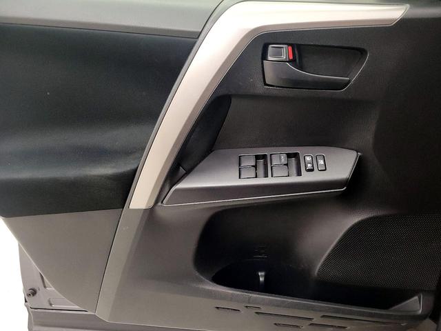 Photo of 2016 Gray Toyota RAV4