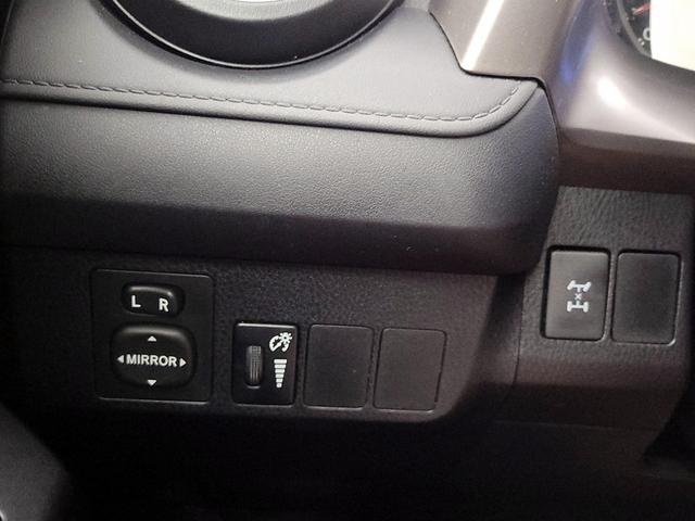 Photo of 2016 Gray Toyota RAV4