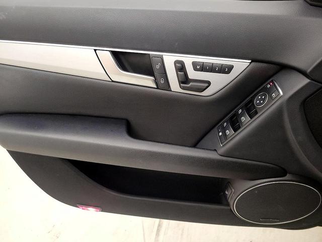 Photo of 2014 Black Mercedes-Benz C-Class