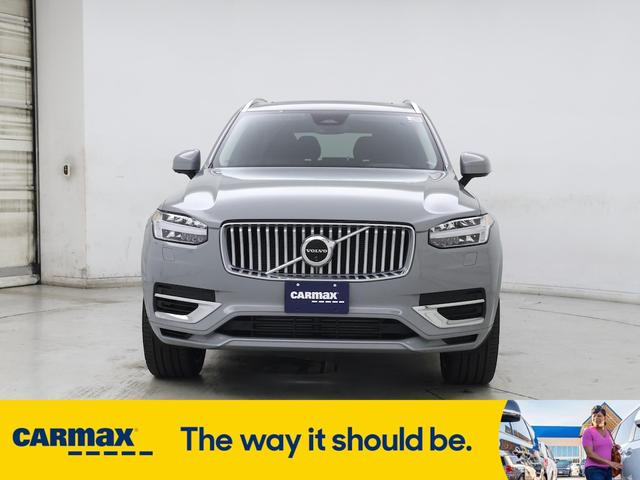 Photo of 2024 Gray Volvo XC90 Recharge Plug-In Hybrid