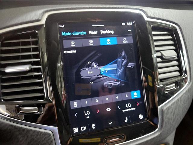 Photo of 2024 Gray Volvo XC90 Recharge Plug-In Hybrid