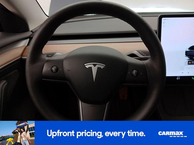 Photo of 2023 Gray Tesla Model 3