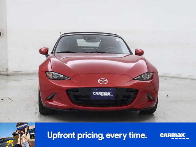 Photo of 2016 Red Mazda MX-5 Miata