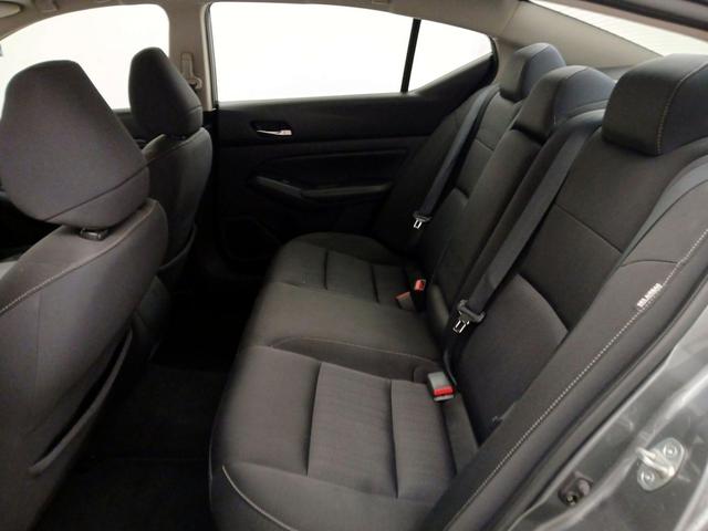 Photo of 2020 Gray Nissan Altima