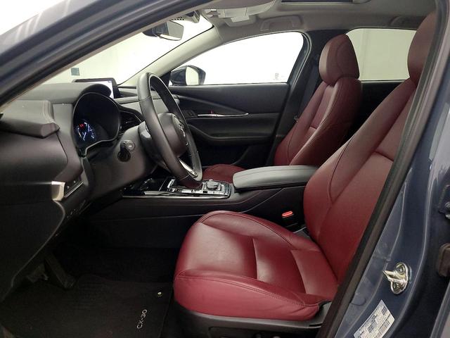Photo of 2024 Gray Mazda CX-30