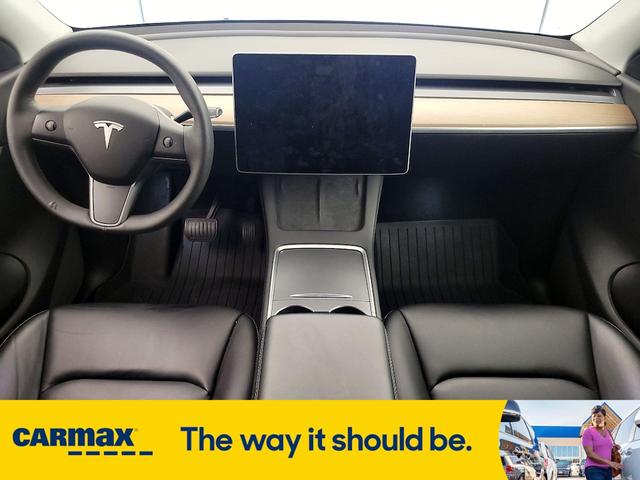 Photo of 2021 Black Tesla Model Y