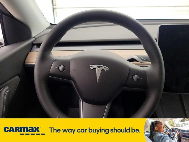 Photo of 2021 Black Tesla Model Y