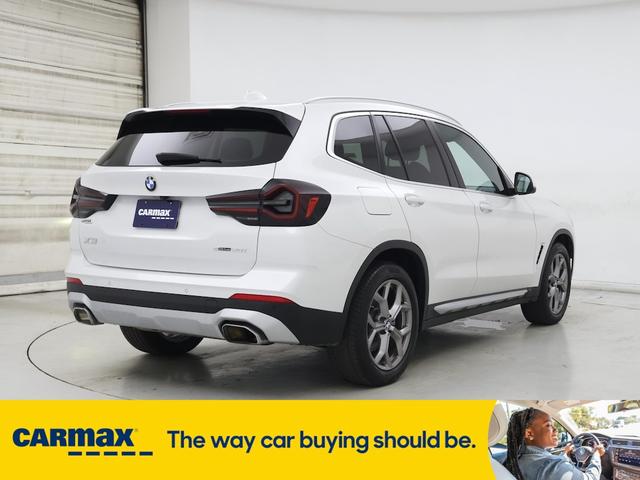 Photo of 2023 White BMW X3