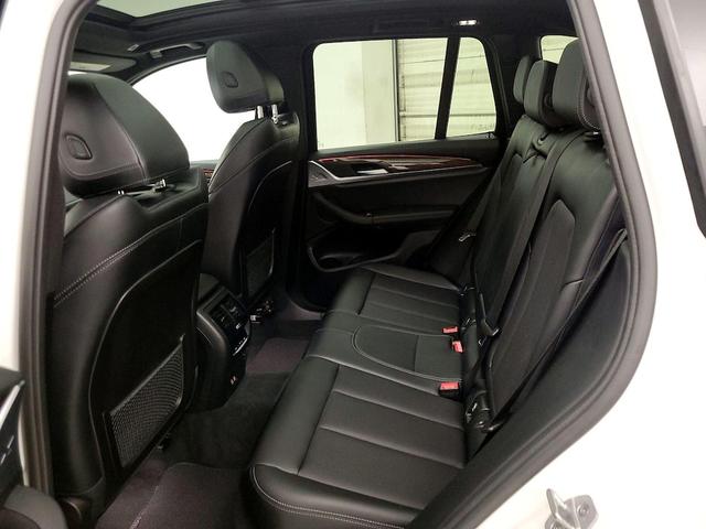 Photo of 2023 White BMW X3
