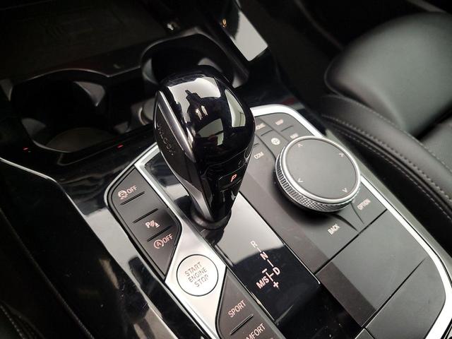 Photo of 2023 White BMW X3