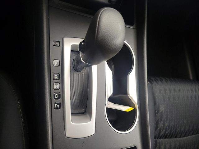 Photo of 2017 Gray Nissan Altima