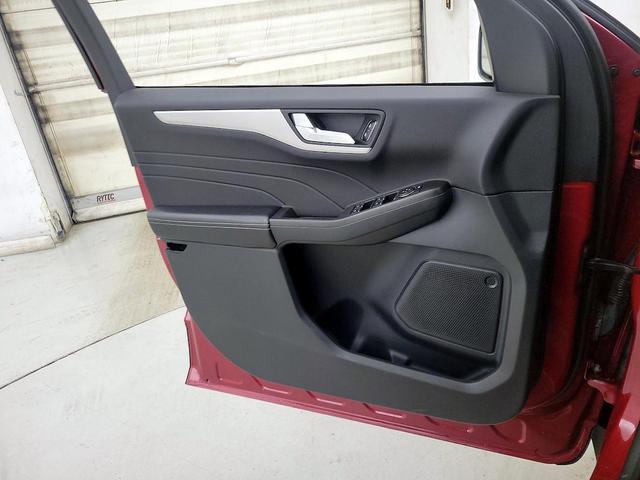 Photo of 2021 Red Ford Escape